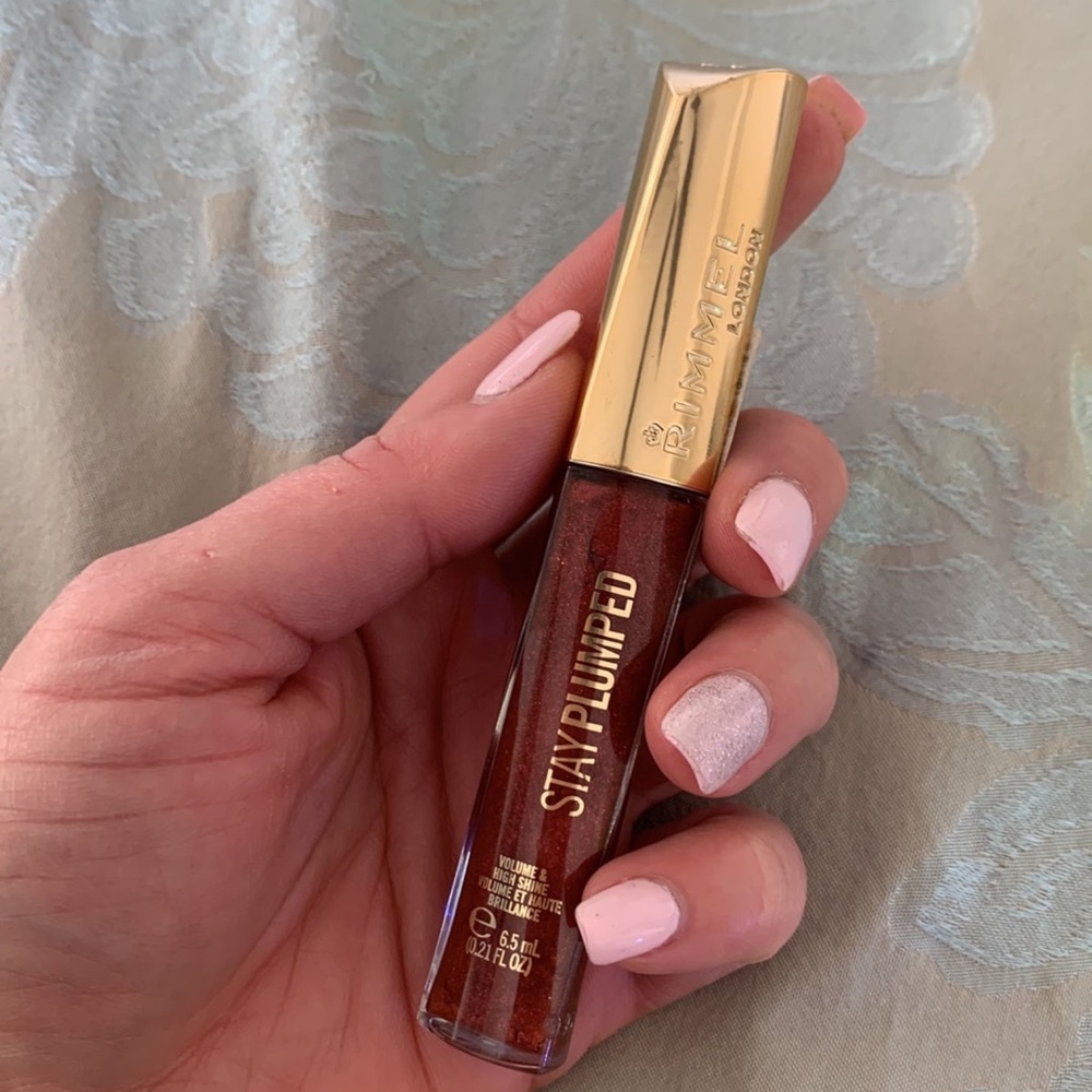 New Rimmel Stay Plumped Lip Gloss